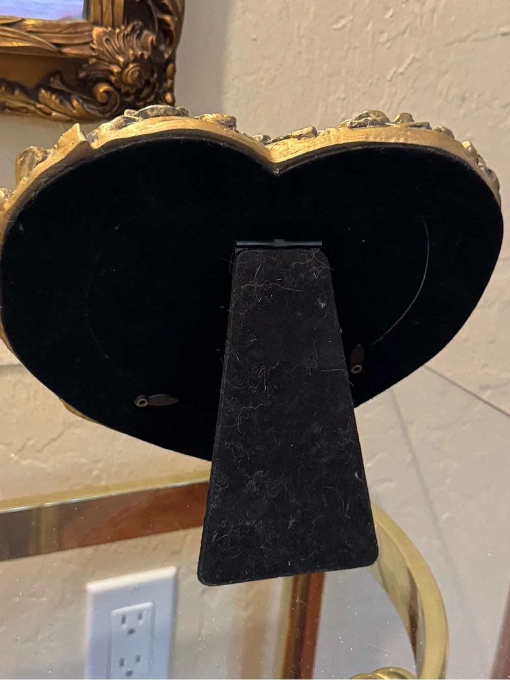 Vintage Gold Heart Frame